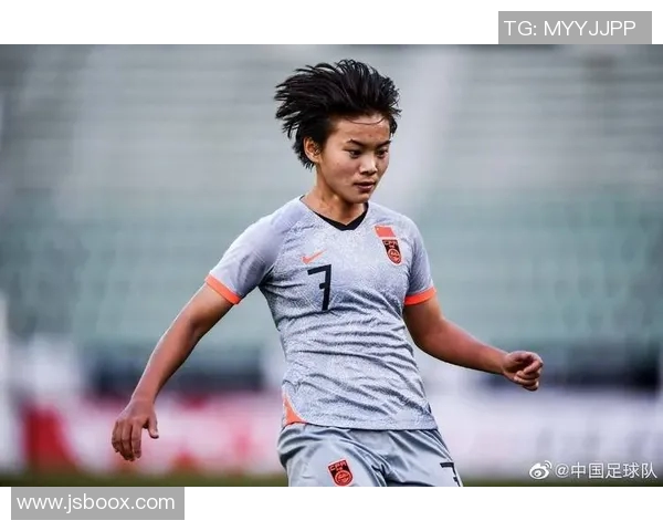 王霜:从青涩球员到中国女足核心力量的成长历程与成就分析 王霜:从青涩球员到中国女足核心力量的成长历程与成就分析