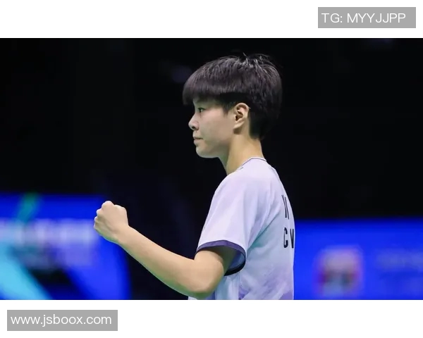 足球天才球星Pearl崭露头角引领未来足坛潮流并助力球队荣誉再攀新高