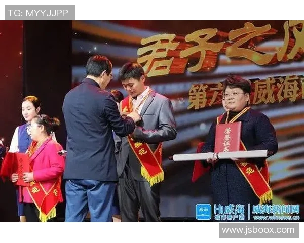 足球巨星热心公益行动彰显榜样力量助力社会传递温暖与希望 足球巨星热心公益行动彰显榜样力量助力社会传递温暖与希望